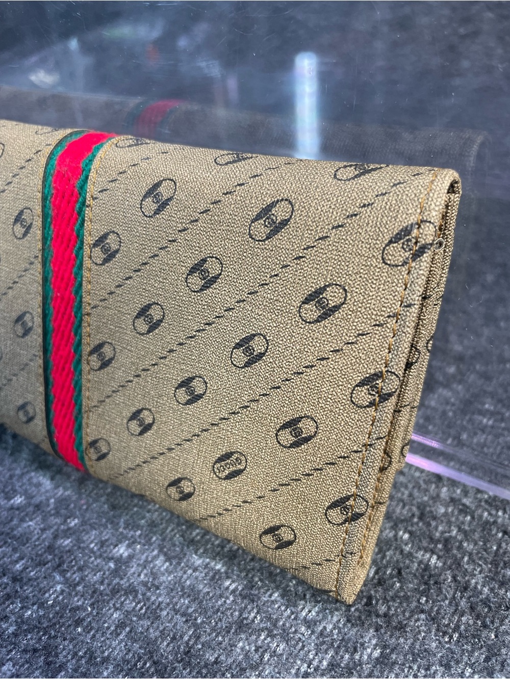 Vintage Gucci Accessory Collection Women's Brown Monogrammed Wallet - Picture 3 of 16